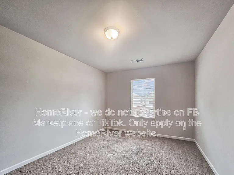 174 Daisy Cir — Photo 16