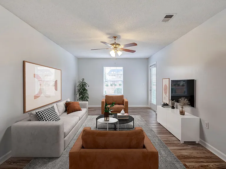 Britt Lake Apartments — Photo 23