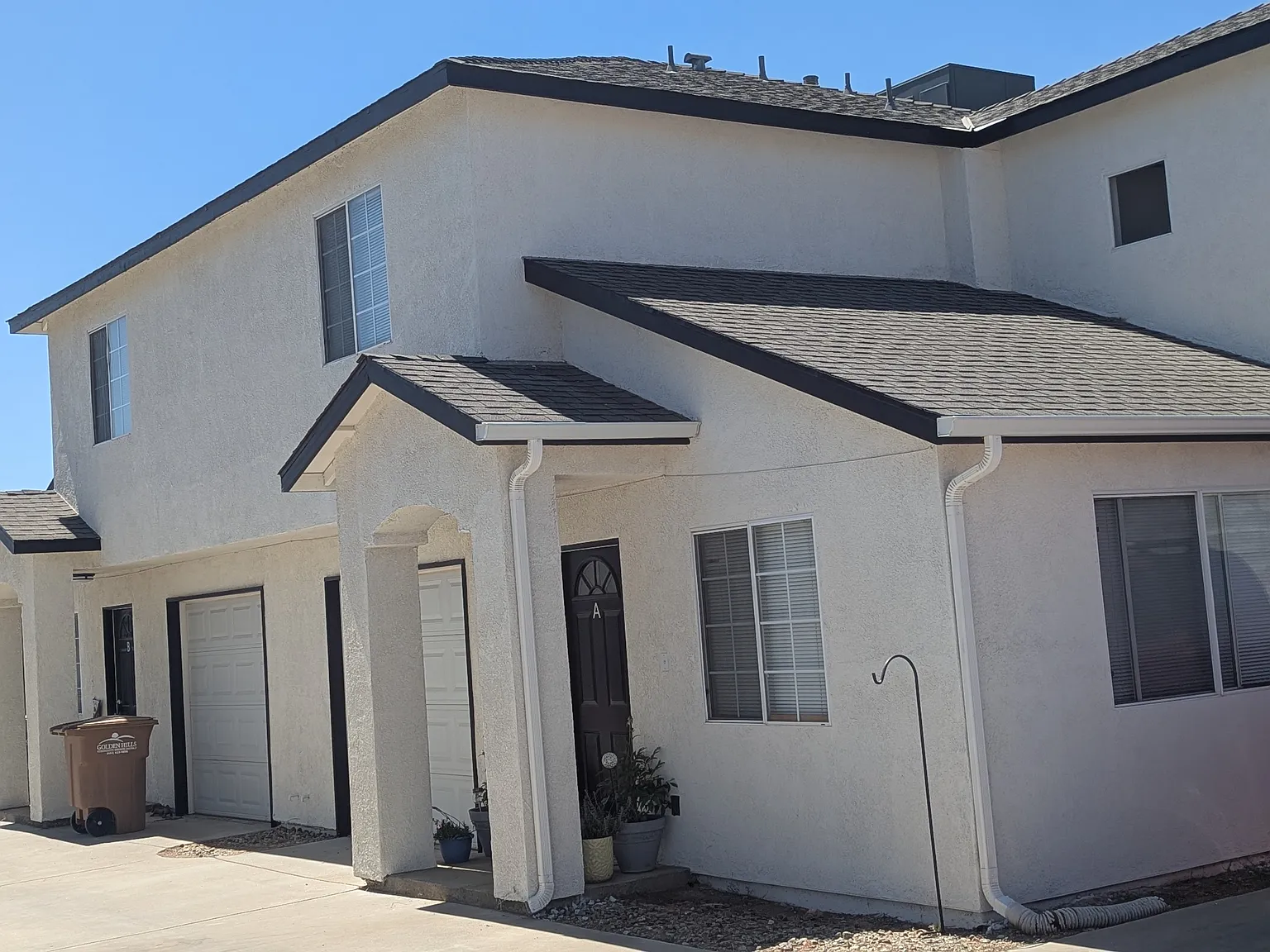 2 bed, 1.5 bath, 1140 sqft, $1,850 — Photo 2