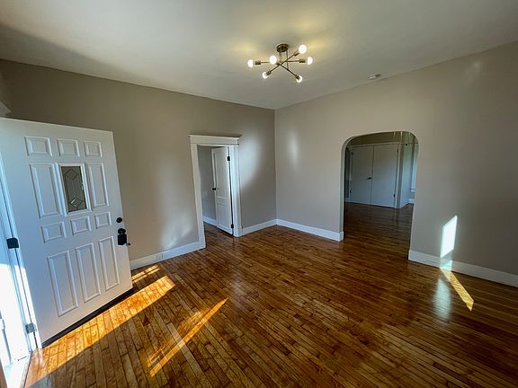 5th image of 421 N 38th St