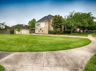 225 Sutherland Ln, League City, TX 77573
