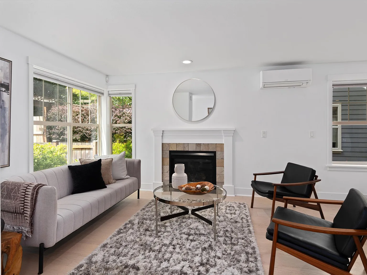 4 bed, 3.5 bath, 1880 sqft, $4,600 — Photo 3