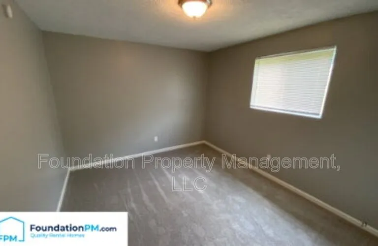 2961 Grenadier Cv — Photo 7