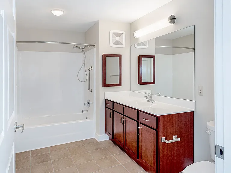 123 W Main St — Photo 14