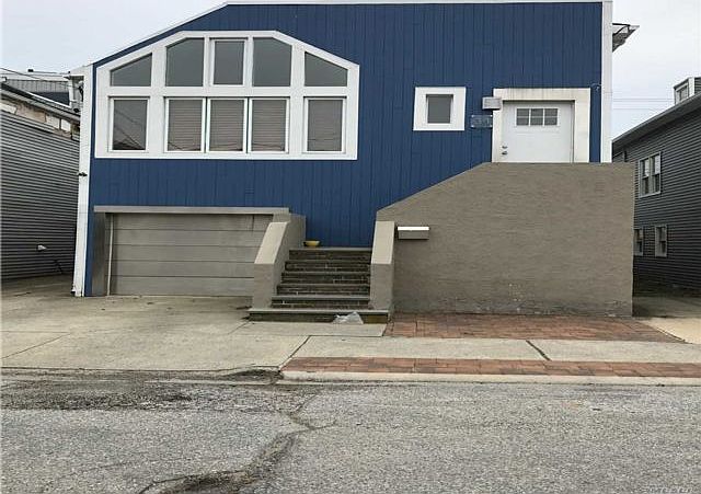 1st image of 34 Bay St