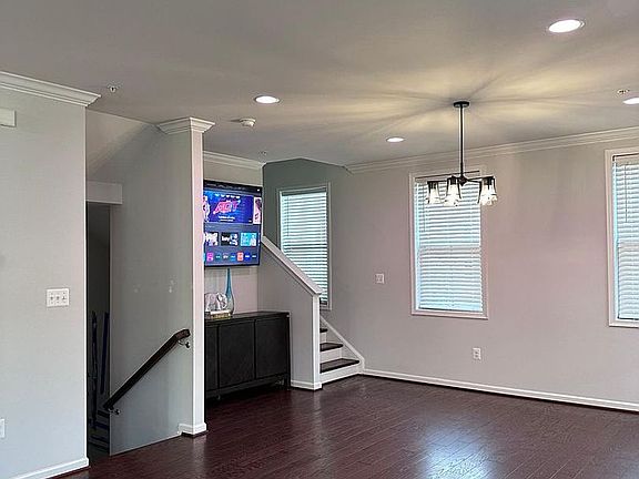 3rd image of 22210 Cabin Branch Ave