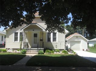 411 W 5th St, Boone, IA 50036