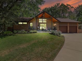 100 Sheridan Ct, Waukegan, IL 60085