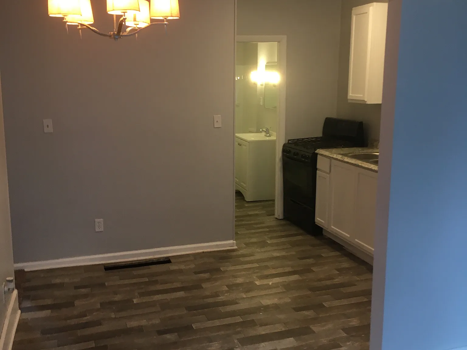 435 Moxahala Ave — Photo 3