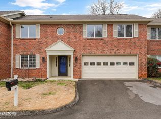 1003 Hardwick Dr, Maryville, TN 37803