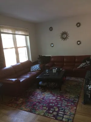 Rented by Halvatzis Realty | media 7
