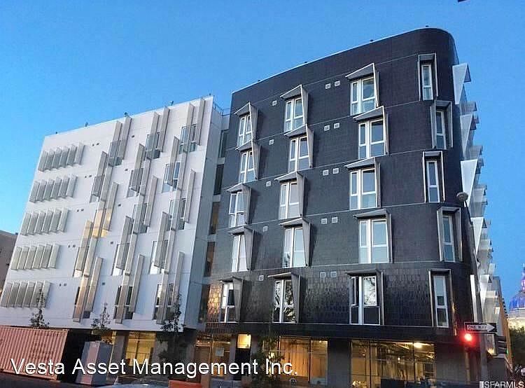 1st image of 388 Fulton St #608