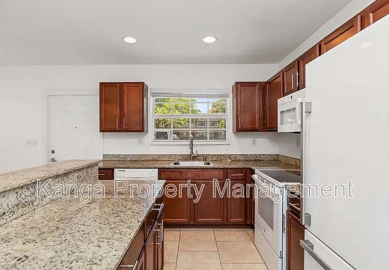 3525 NW 114th Ln #3525 — Photo 5
