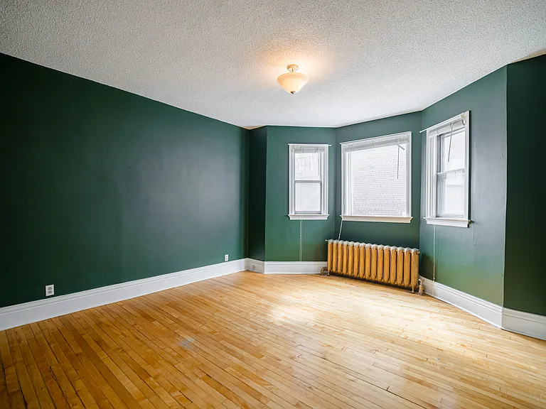 826 Grosvenor Ave #1 — Photo 7