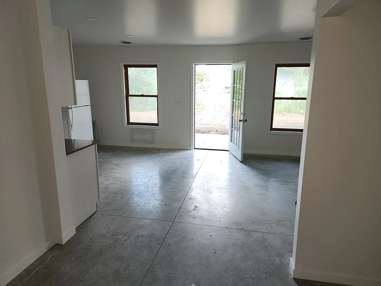 109 Franklin St #2 — Photo 6
