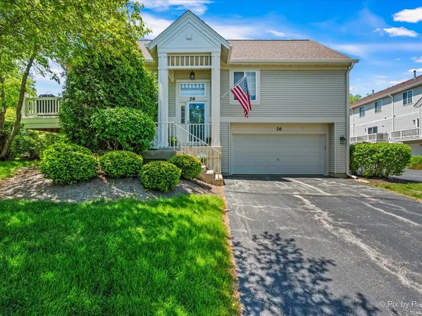 26 New Haven Dr, Cary, IL 60013