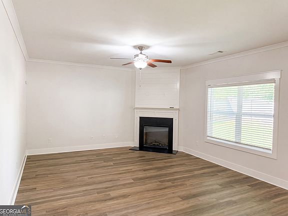 3rd image of 239 Stonecreek Bnd