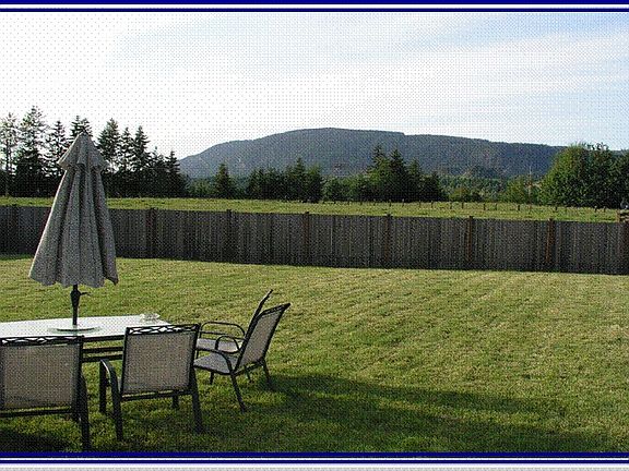 2nd image of 712 Poplar Ln