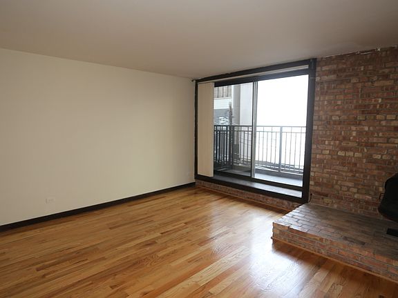 5th image of 1220 N Lasalle St #3H