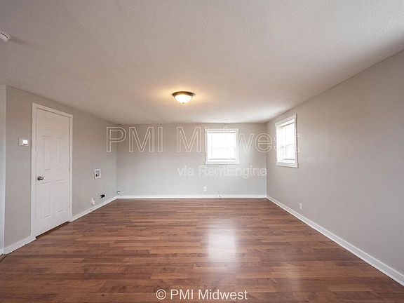 4th image of 3125 Clover Dr Unit B