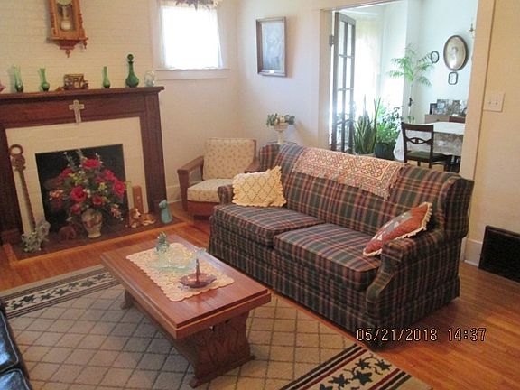 2nd image of 307 Paradise St