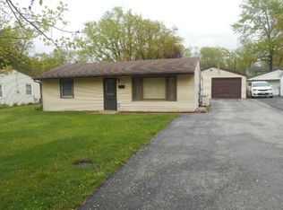 3527 Kings Rd, Steger, IL 60475