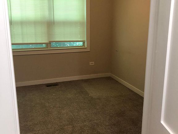 4th image of 494 N Lake Shore Dr #1