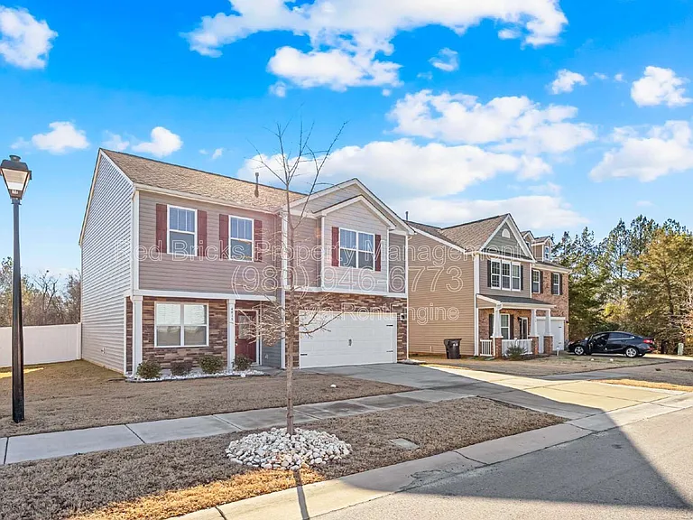 4015 Meadow Green Dr — Photo 2