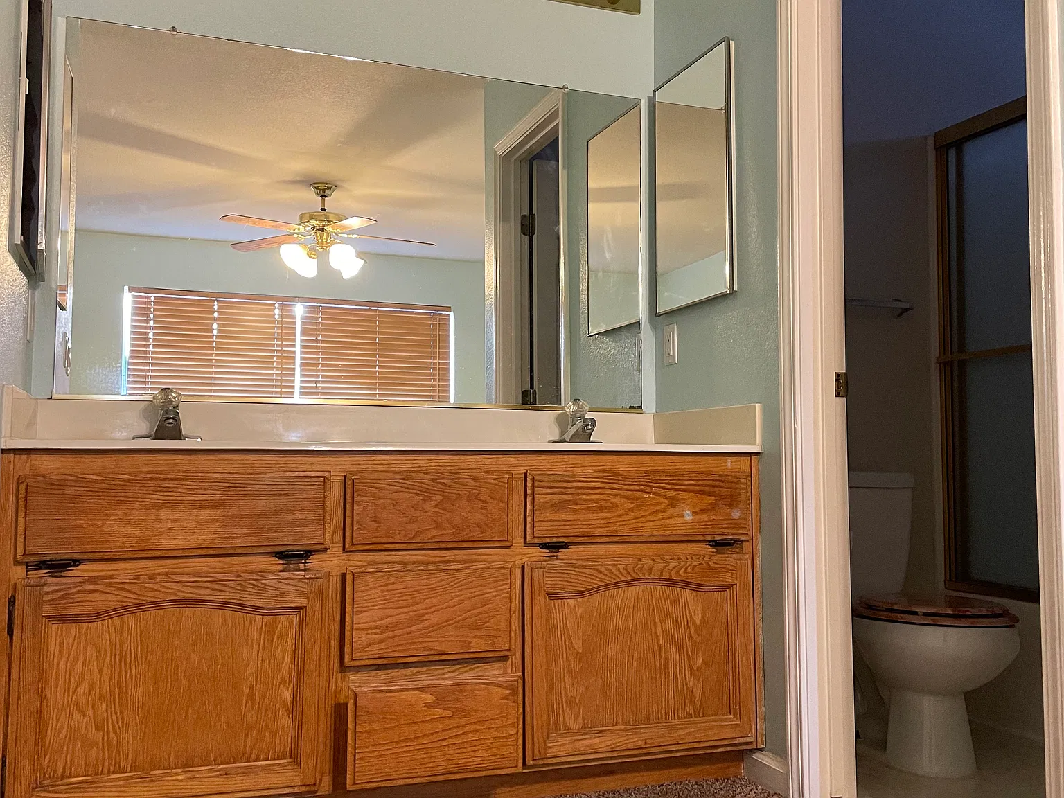 5 bed, 2234 sqft, $750 — Photo 3