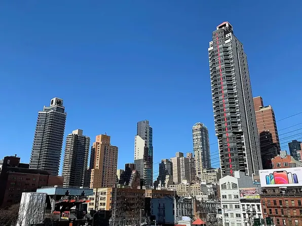 320 East 59th Street image 12 of 13