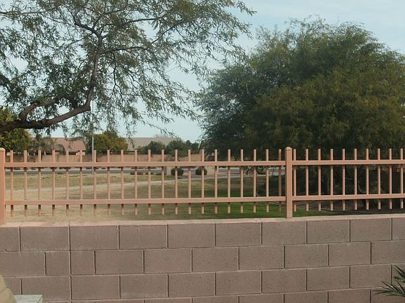 3rd image of 16517 W Saguaro Ln