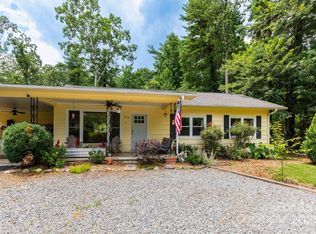 229 Ewart Dr, Hendersonville, NC 28739