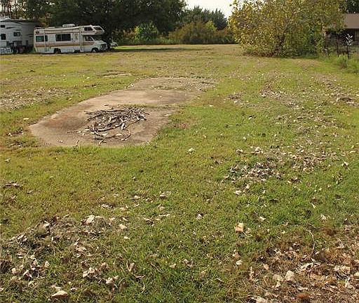 4th image of 813 Ray Hubbard Dr Lot 7