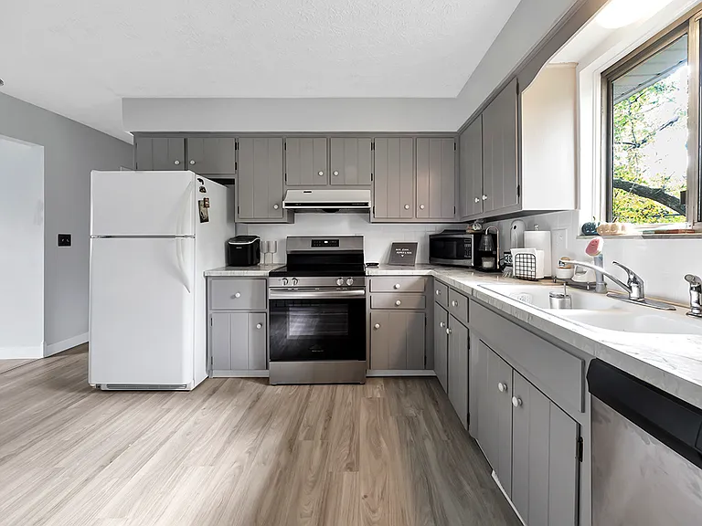 136 Ravenna St #138 — Photo 22