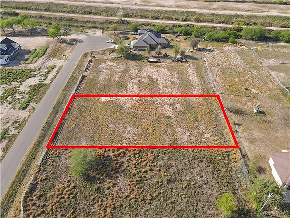 3rd image of 5157 N Cesar Chavez Rd