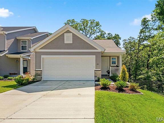 5th image of 851 Woodbridge Way