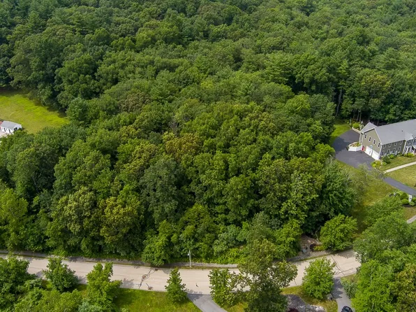 3 Stone Creek Cir, Oxford, MA 01540