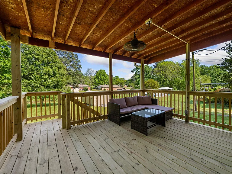 323 Bandock Dr — Photo 13
