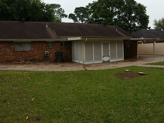 2nd image of 150 E Parkway St