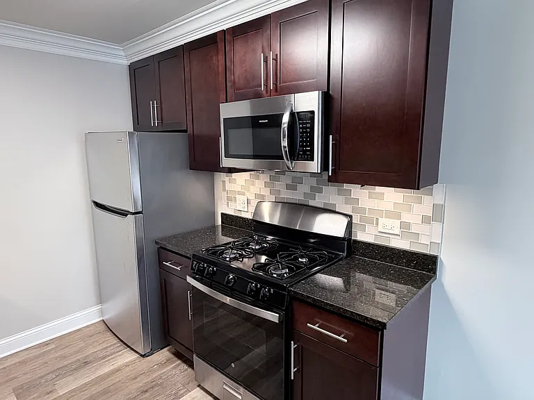 5118 Fairview Ave — Photo 7