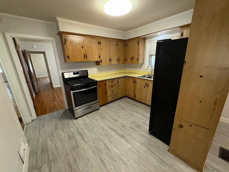 3912 N Cedar St — Photo 16