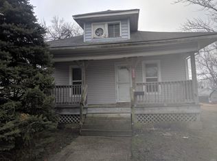 129 W 3rd St, Roxana, IL 62084