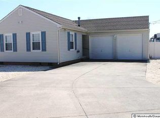 50 Top Sail Ct, Bayville, NJ 08721