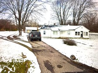 35930 Beverly Rd, Romulus, MI 48174