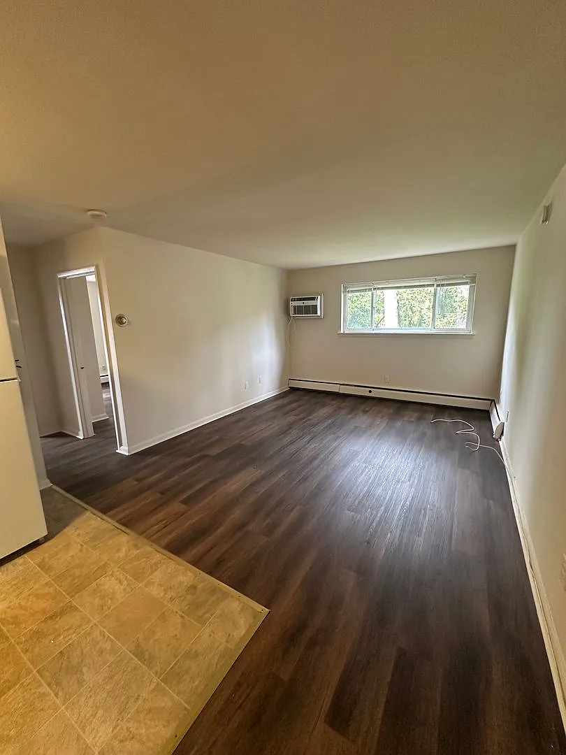 34 East Eagle Road — Photo 1