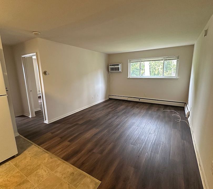 1st image of 34 E Eagle Rd APT C20