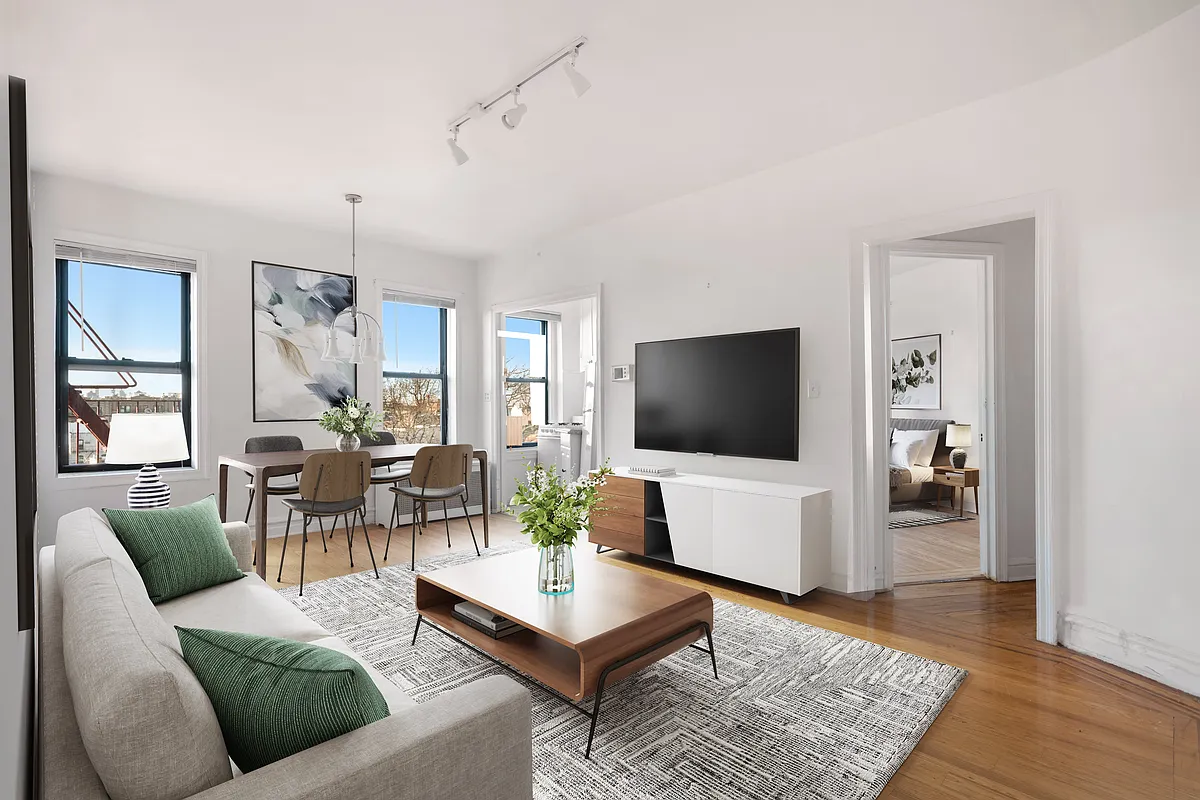 44-14 Newtown Rd Unit 5T  