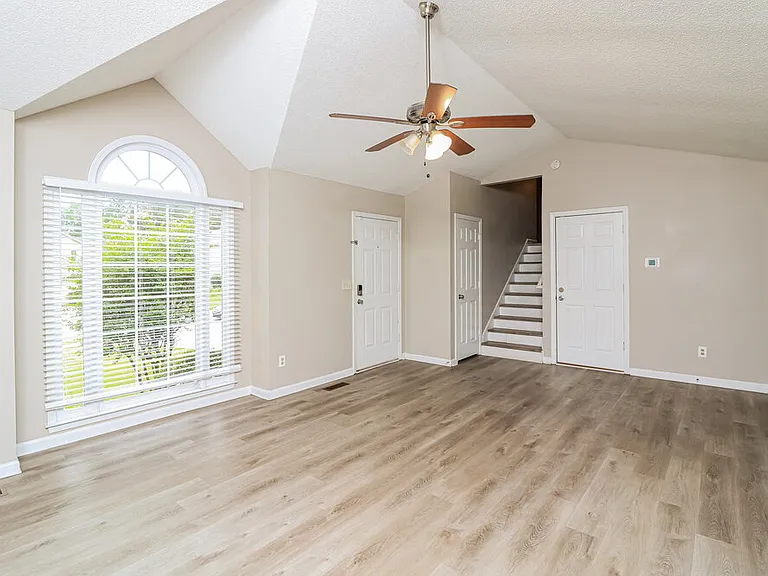 5039 Mickleton Way — Photo 8