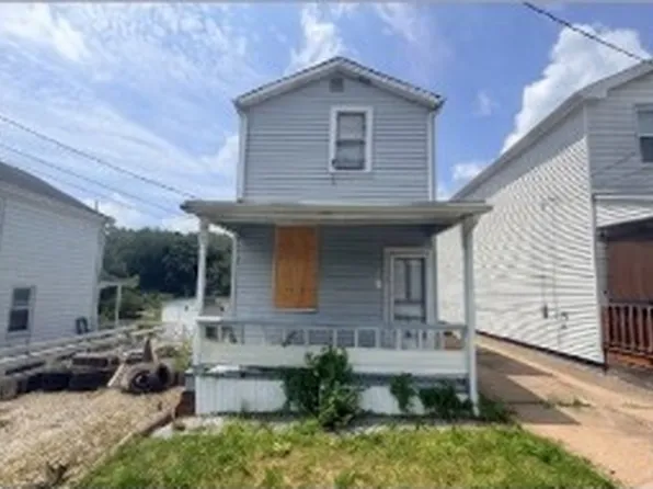 3 Short St, Elrama, PA 15038