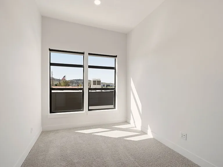 21806 E Indiana Ave — Photo 74